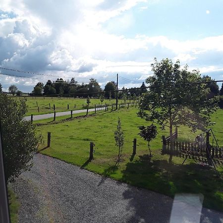Pretty Farmhouse In Houffalize With Courtyard Eksteriør bilde