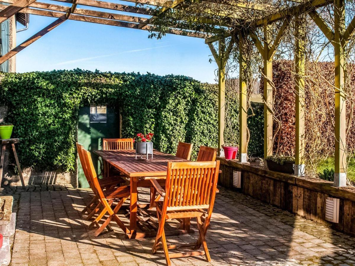 Pretty Farmhouse In Houffalize With Courtyard Eksteriør bilde