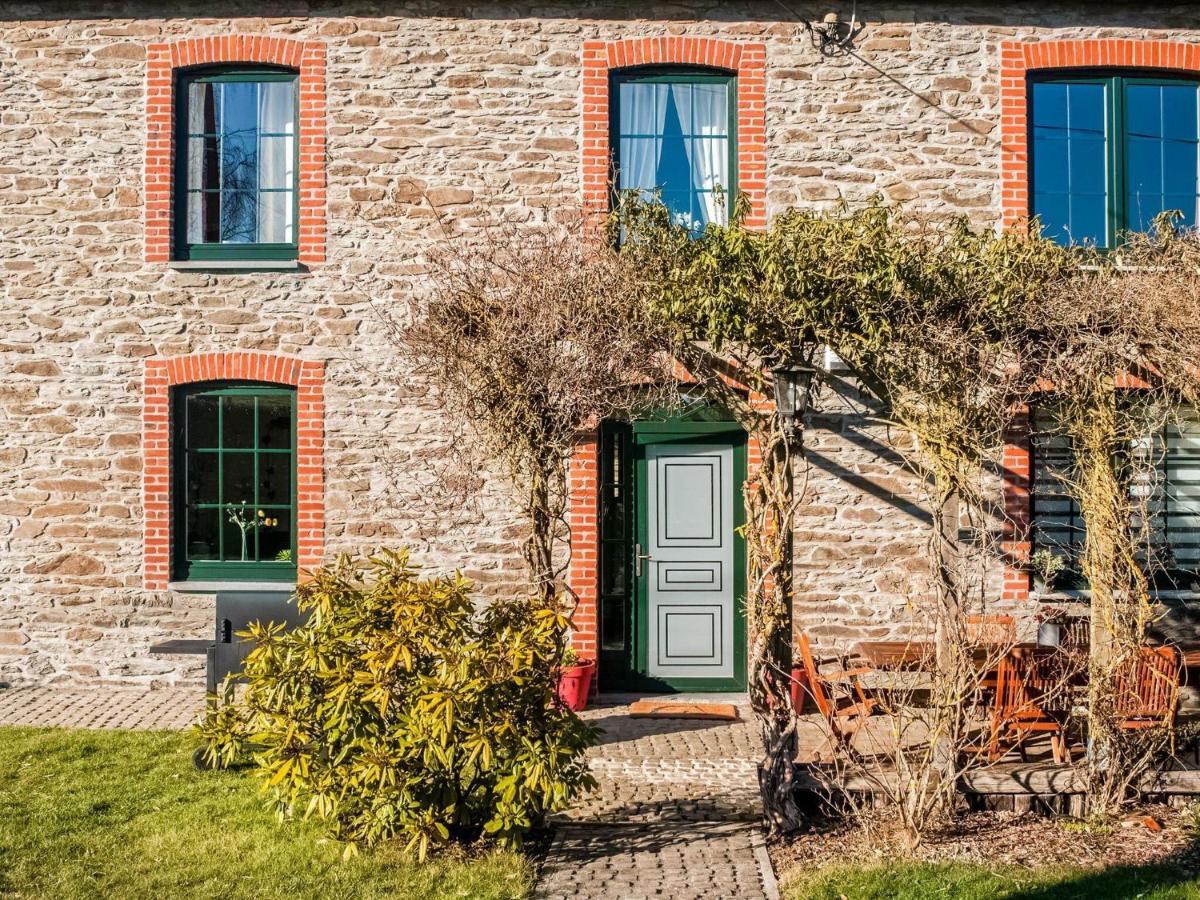 Pretty Farmhouse In Houffalize With Courtyard Eksteriør bilde