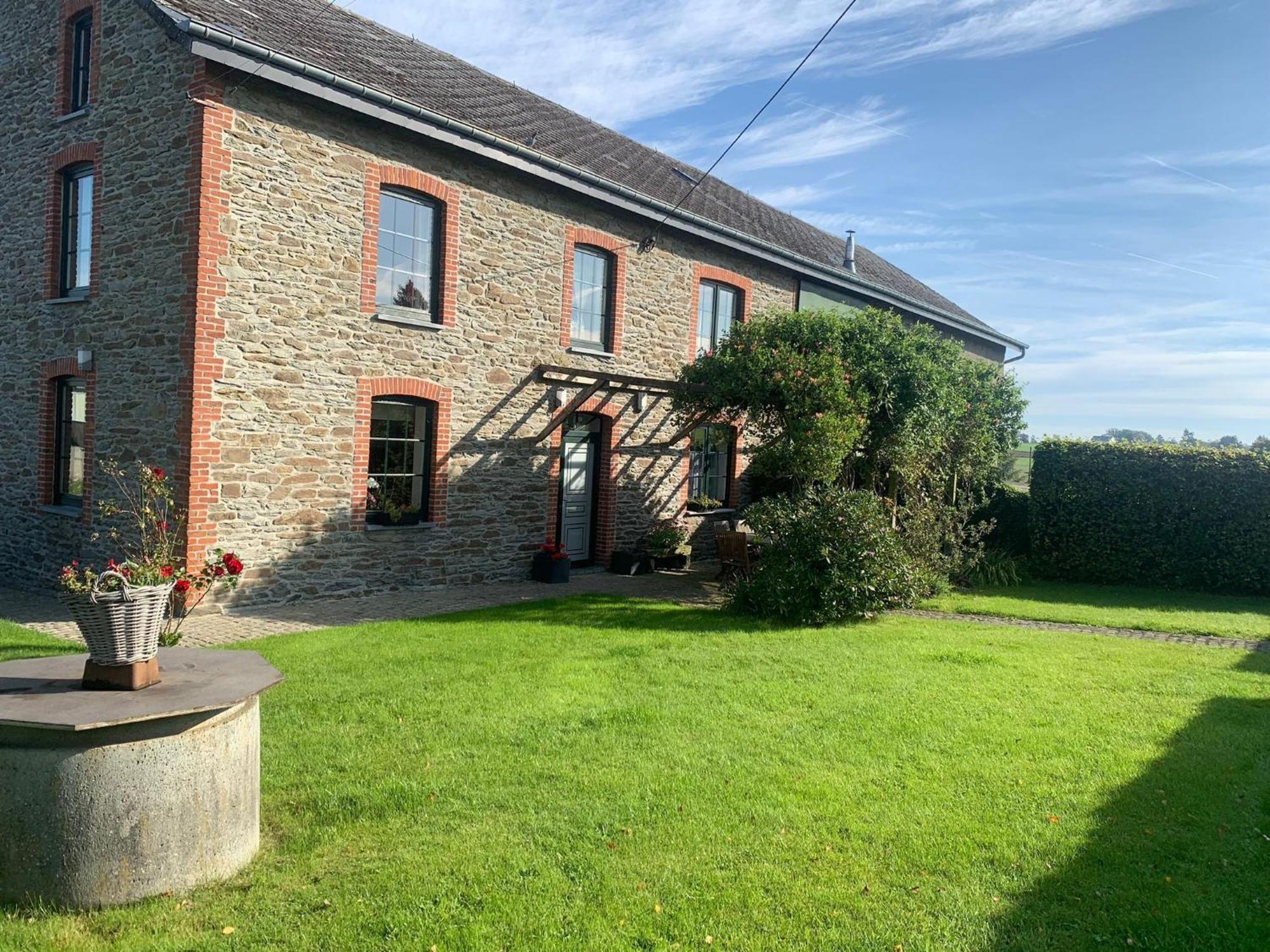Pretty Farmhouse In Houffalize With Courtyard Eksteriør bilde