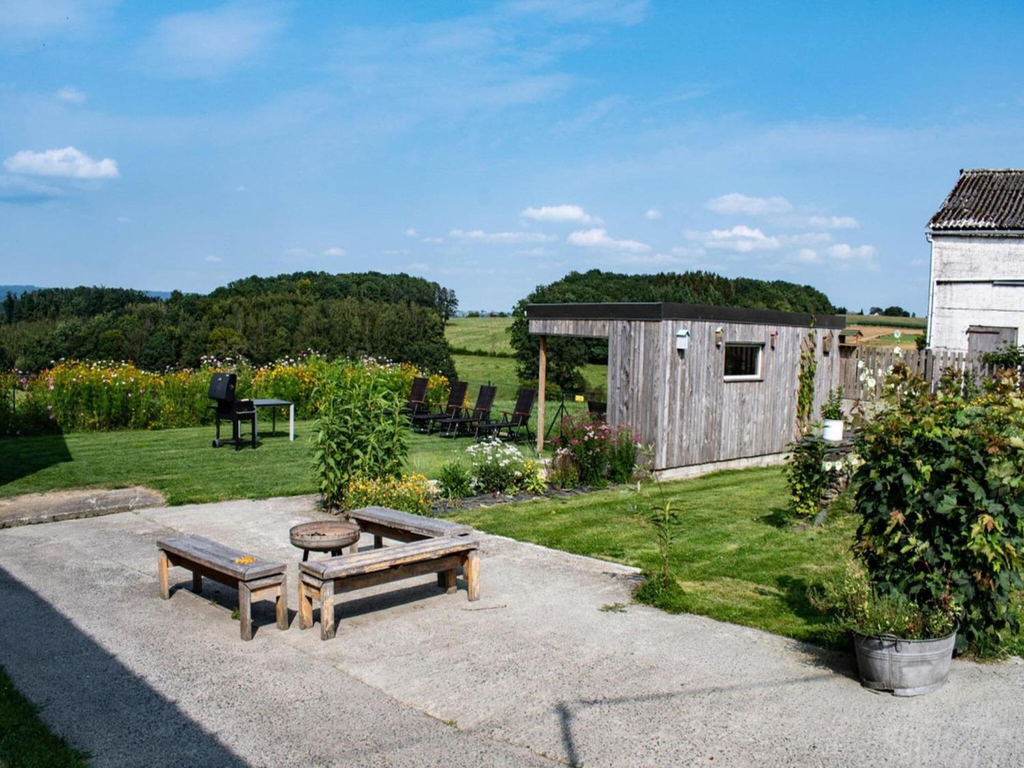 Pretty Farmhouse In Houffalize With Courtyard Eksteriør bilde