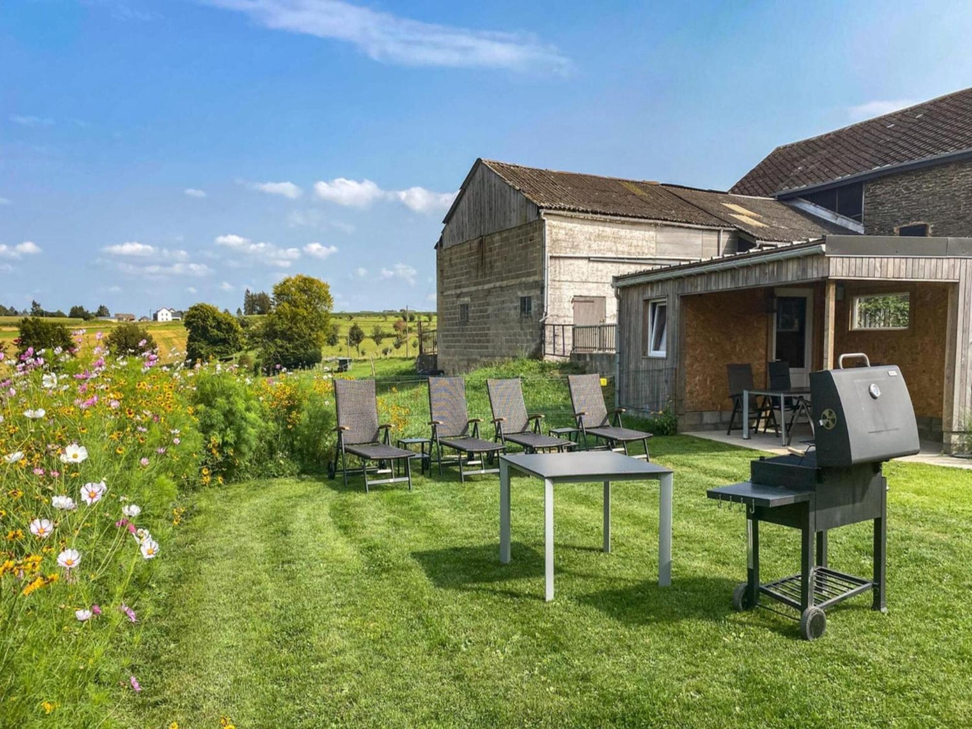 Pretty Farmhouse In Houffalize With Courtyard Eksteriør bilde